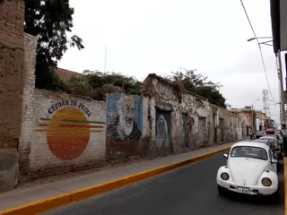 涂鸦墙壁汽车马路免抠