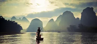 桂林黄昏山水小船海报banner高清