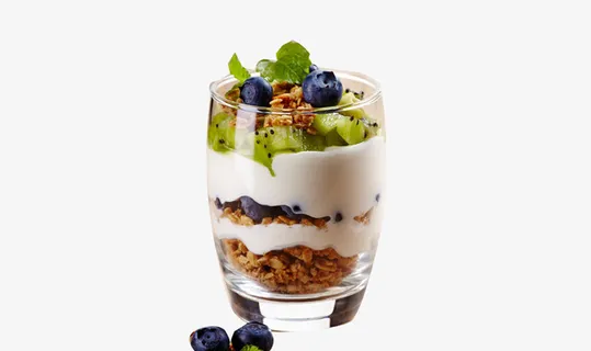 蓝莓酸奶圣代免抠