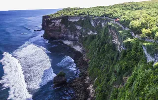 乌鲁瓦图断崖自然风光图免抠