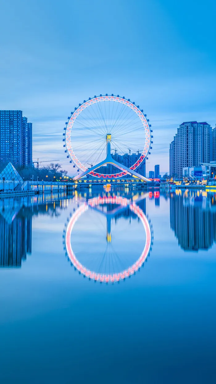 蓝色天空摩天轮手机端H5背景高清