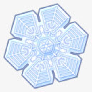 卡通蓝色花纹雪花免抠