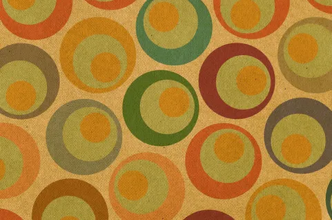 黄色背景彩色圆环图案 黄色背景彩色圆环图案