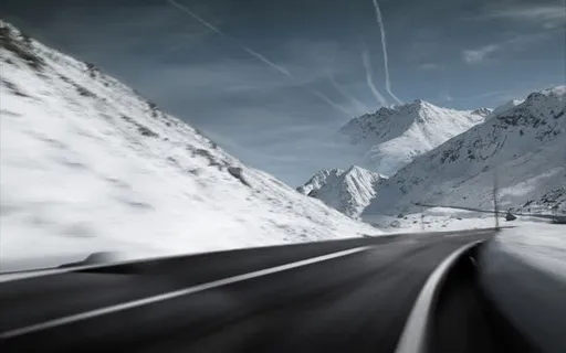 雪山公路时尚背景 雪山公路时尚背景