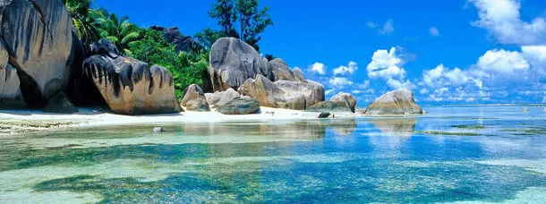 海边风景海报免抠