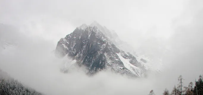 风景摄影风景灰色电商海报背景高清 风景摄影风景灰色电商海报背景高清