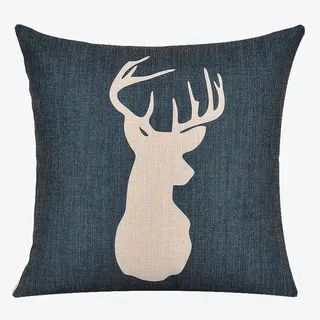 小鹿图案抱枕免抠