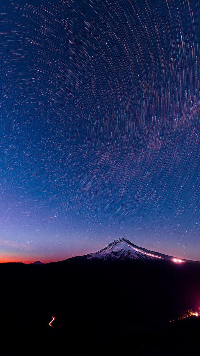 山峰星空H5背景高清