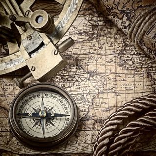 复古地图与指南针免抠