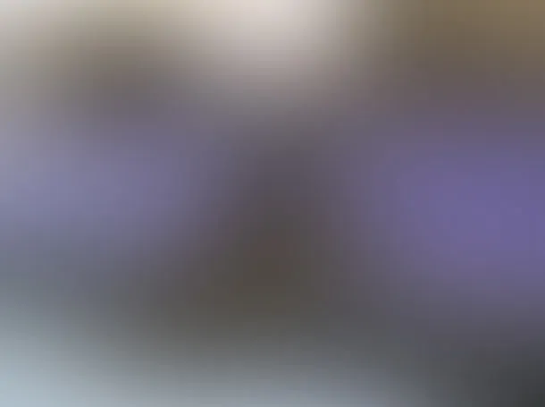 紫色高斯模糊白色光效免抠