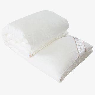 白色蚕丝被图片素材免抠