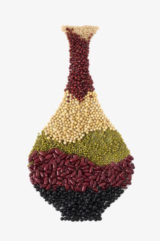 营养五谷拼成的花瓶免抠