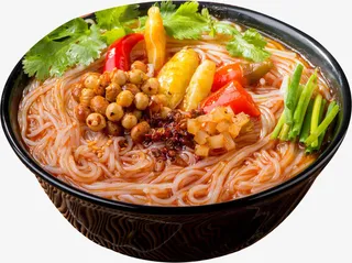 好吃美味的酸辣米线免抠