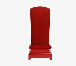 红色简约样式牌位实物图免抠