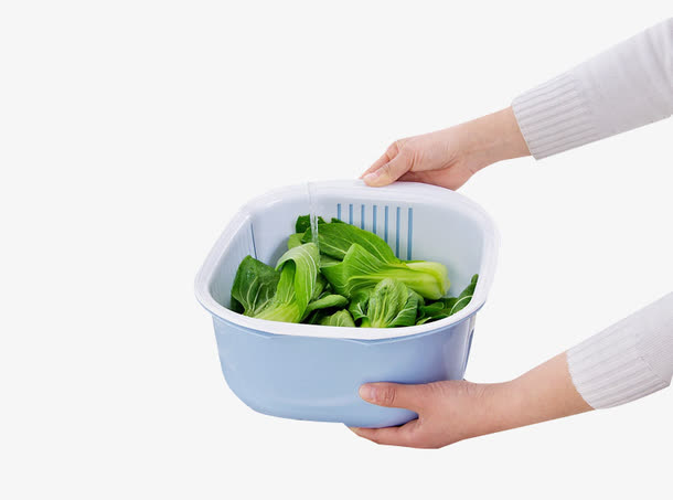 手捧蓝色洗菜篮素材免抠