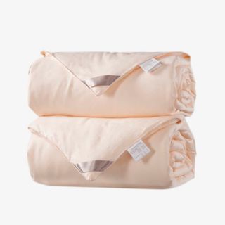 精品蚕丝被免抠