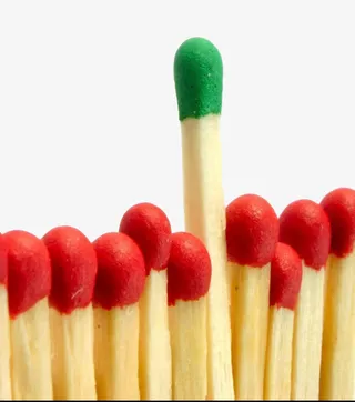 绿色火柴突出商务图片免抠