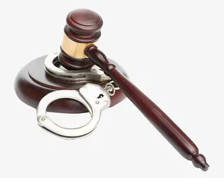 金边红木锤子与手铐免抠