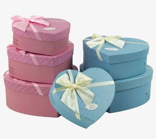 欧式创意心形礼品盒免抠