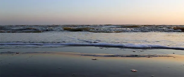 沙滩海报背景