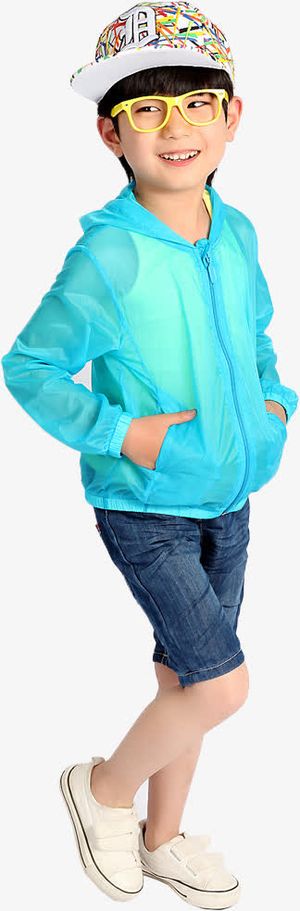 天蓝色夏日防晒服童装免抠