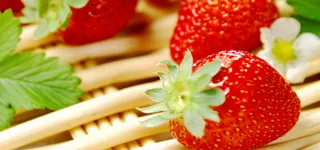 新鲜红色草莓高清