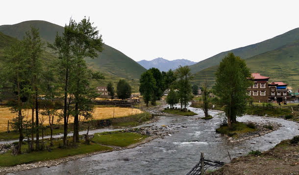 河边小山村风景免抠