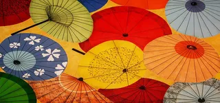 日式油纸伞背景高清