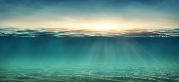 蓝绿色的海底背景图片高清