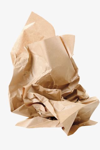 黄色揉皱的牛皮纸免抠