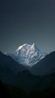 大气深灰色山区风景H5背景素材高清 大气深灰色山区风景H5背景素材高清