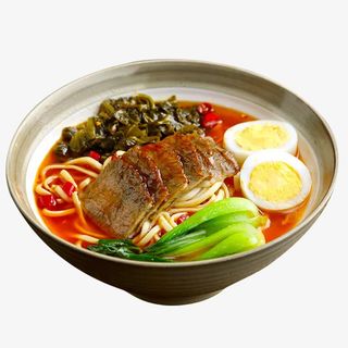 美味的酸菜牛肉面免抠