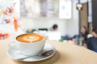 一杯咖啡背景图片高清