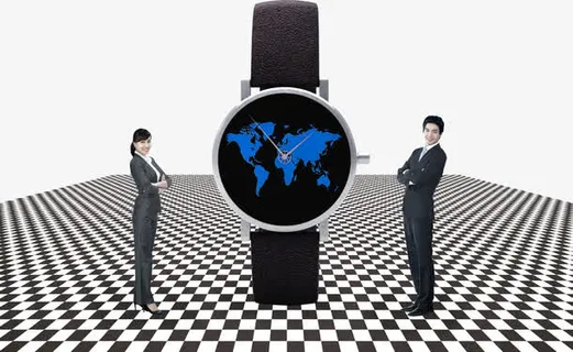 手表两边的商务男女免抠