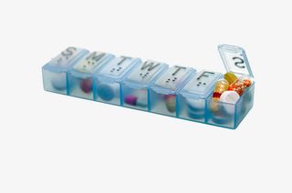 药盒 便携药盒免抠