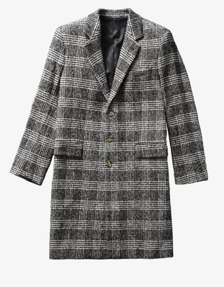 灰色女装保暖衣服大褂实物免抠