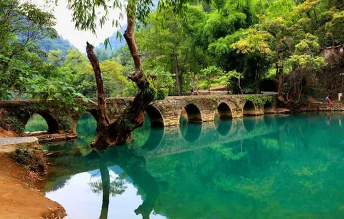 荔波小七孔桥景色免抠 荔波小七孔桥景色免抠