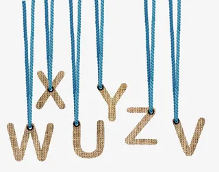 绳子上的英文字母免抠