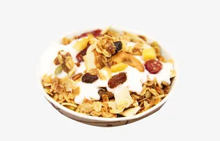 牛奶浸泡谷物麦片素材免抠