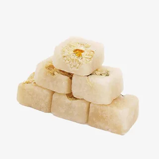 摆放整齐的冰糖菊花免抠