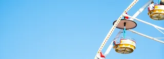 游乐场蓝色摩天轮背景高清