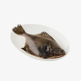 整条黄金鲽摆盘实拍图免抠