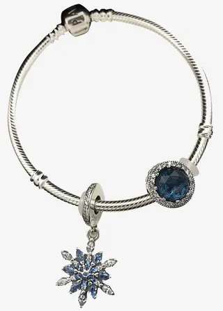 潘多拉蓝色海洋之心猫眼石手链免抠