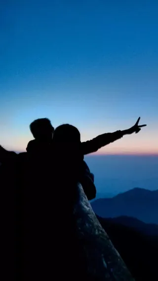 情侣浪漫剪影摄影H5背景高清