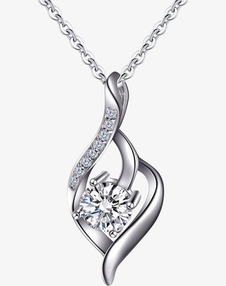 时尚的钻石项链免抠