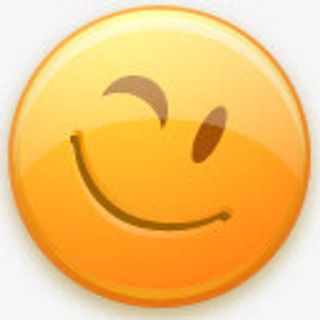 笑脸眨眼情感表情符号面对林免抠