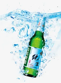 产品实物青岛纯生啤酒免抠