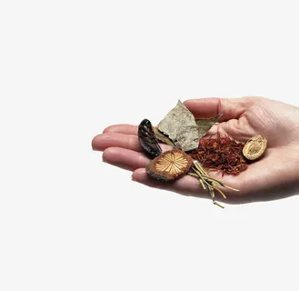 手拿中药免抠 手拿中药免抠