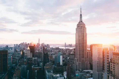 清晨日光高楼建筑免抠 清晨日光高楼建筑免抠