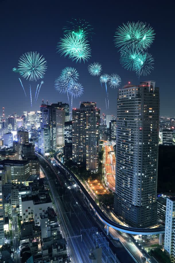 大楼上空的烟花免抠